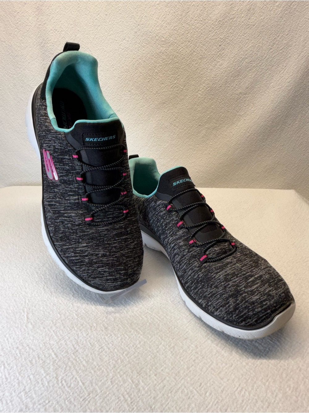 Skechers Summits Quick Getaway
Slip On Shoe Womens Size 8.5 Turquoise & Black